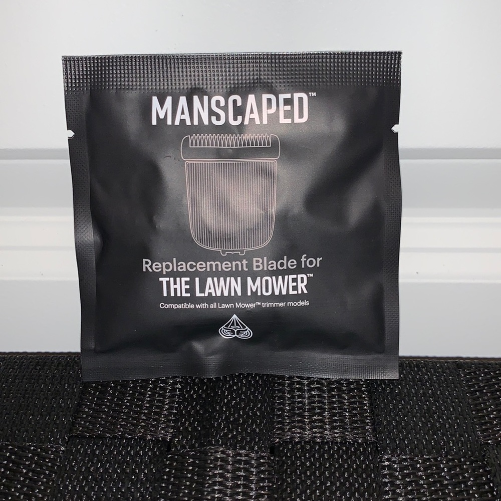MANSCAPED BRAND NEW IN SEALED PACKAGE THE LAWN MOWER REPLACEMENT BLADE